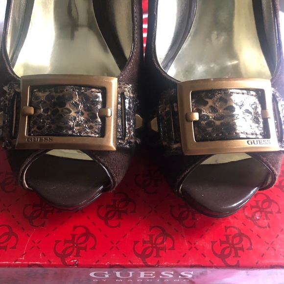 NWOT Brown Guess Suede Open Toe with Buckle Heels - Picture 3 of 8